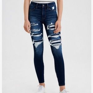 American Eagle hi rise distressed stretch jigging